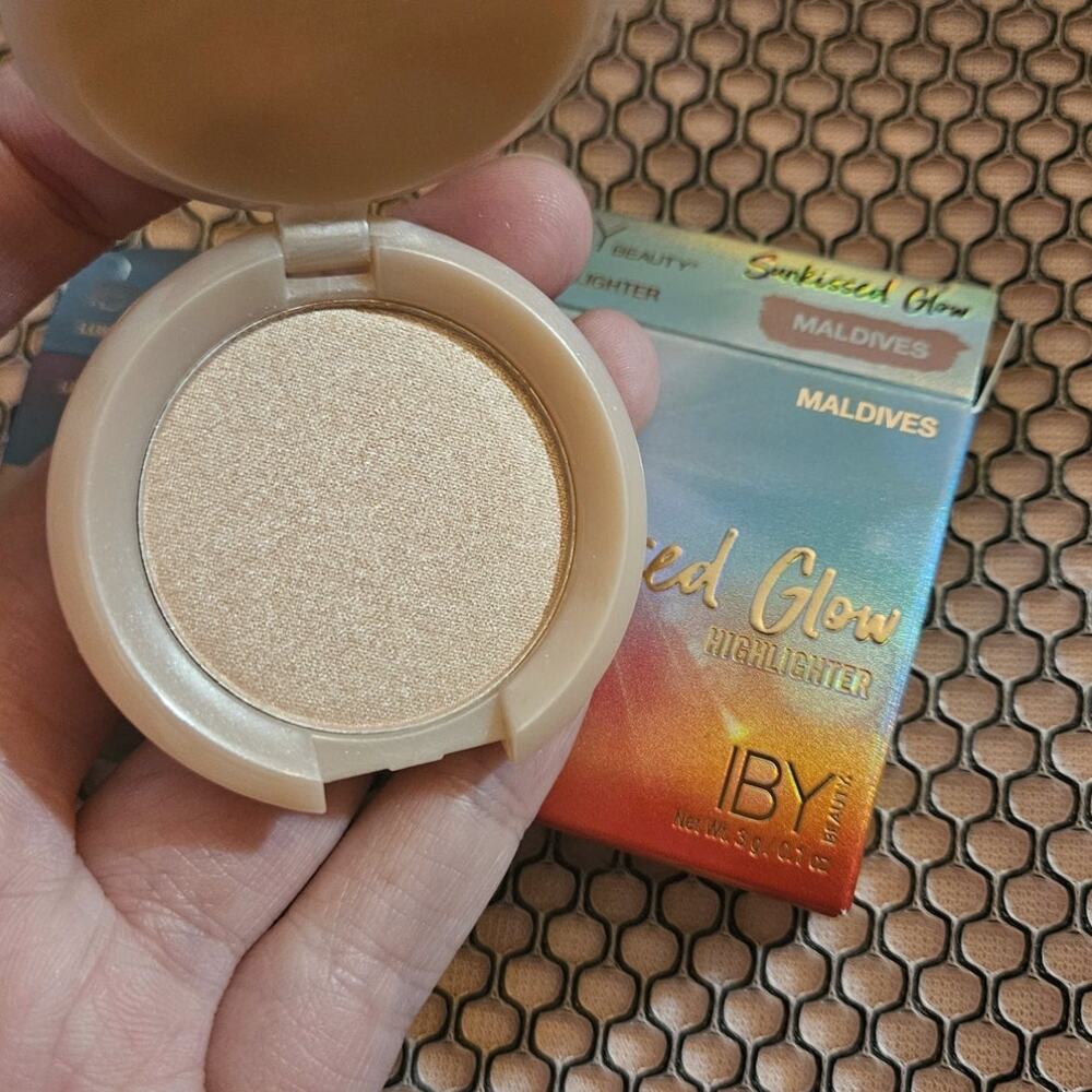 IBY LOT Lush Eyeshadow Wild at Heart & Sunkissed Glow Highlighter Maldives - Picture 4 of 13